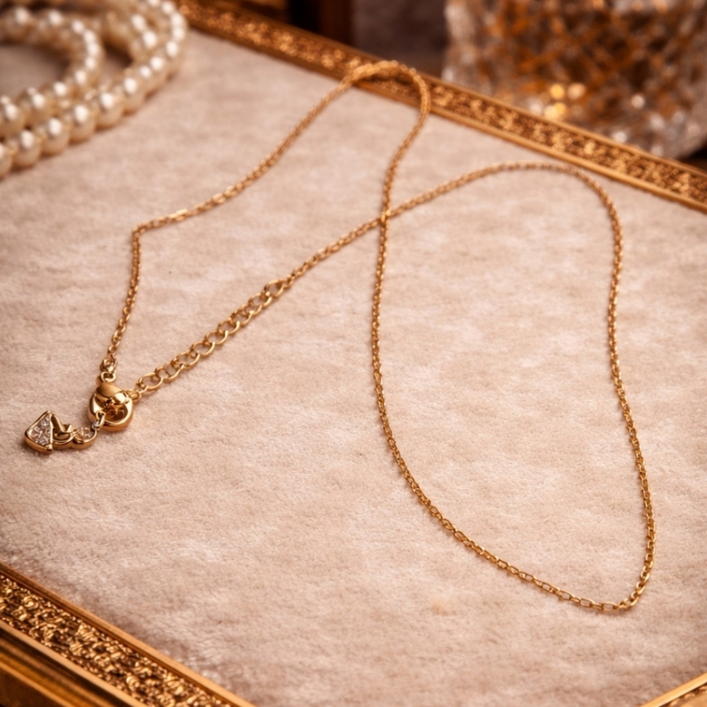 SWAROVSKI SIGNED GOLD TONE CHAIN NECKLACE VINTAGE